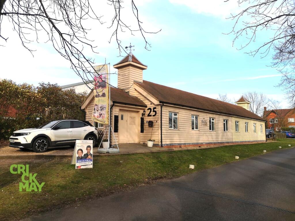 Main image of property: Lodge 25 Graylands Estate, Langhurstwood Road, Horsham, RH12 4QD