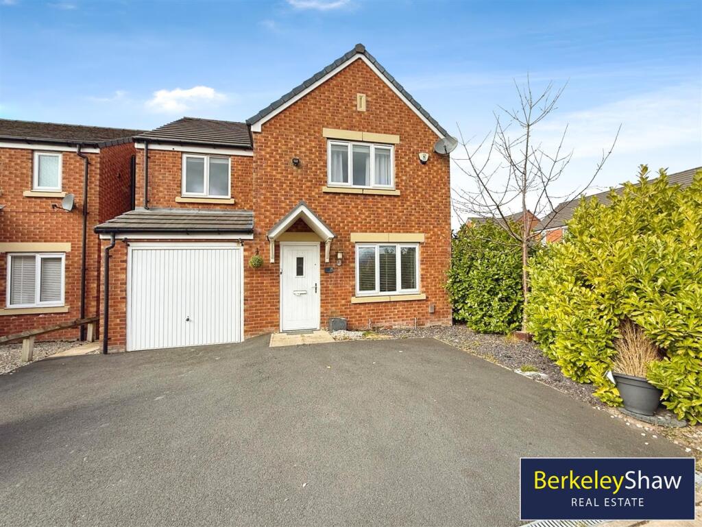 Main image of property: Heron Way, Maghull