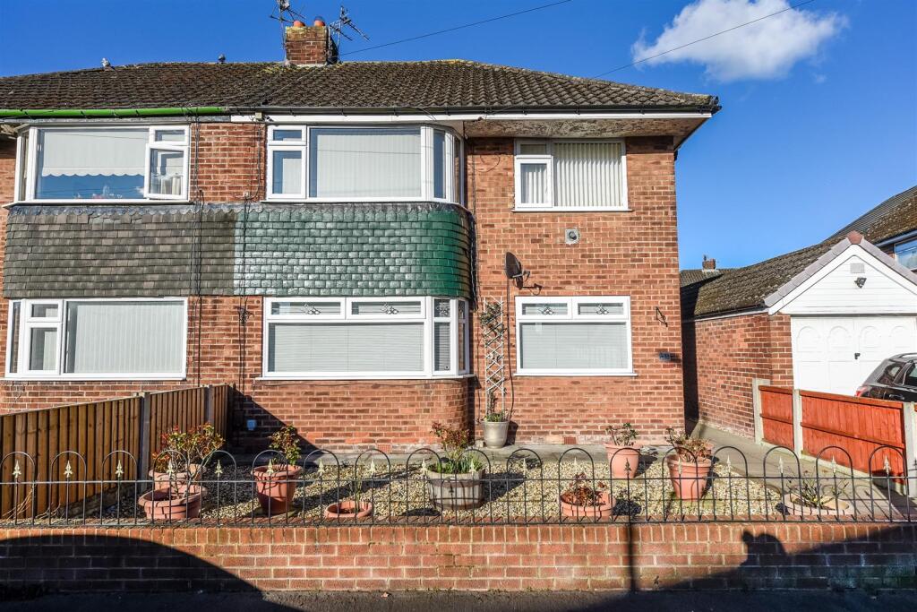 Main image of property: Ravenglass Avenue, Maghull
