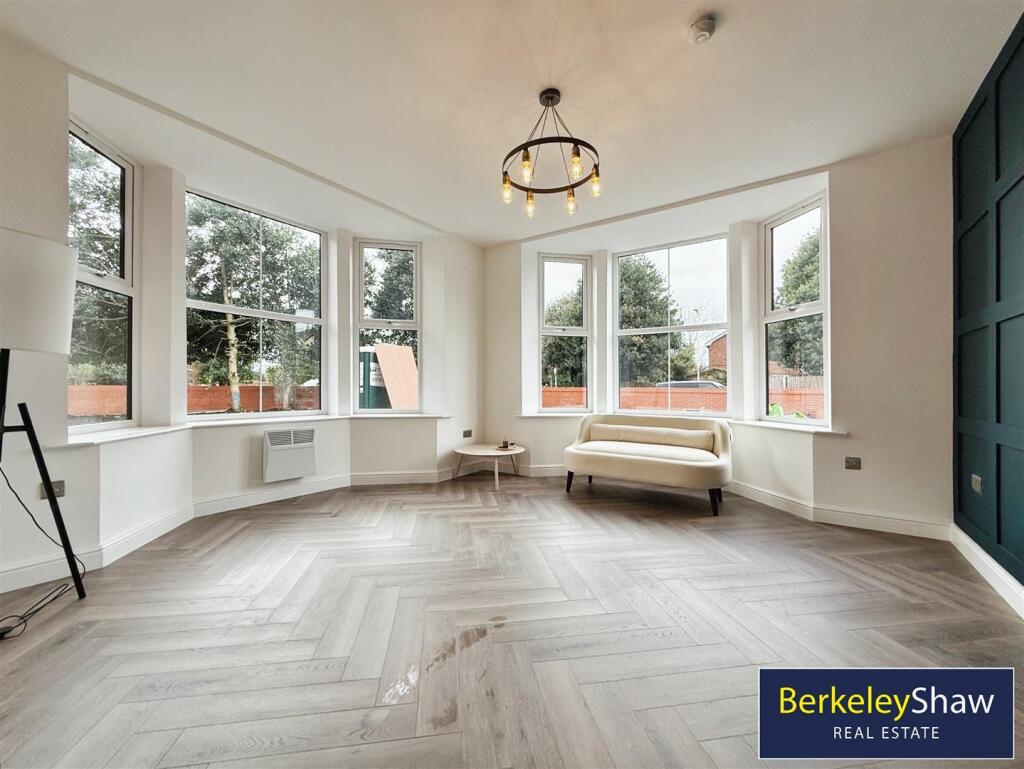 Main image of property: Scarisbrick New Road, Southport