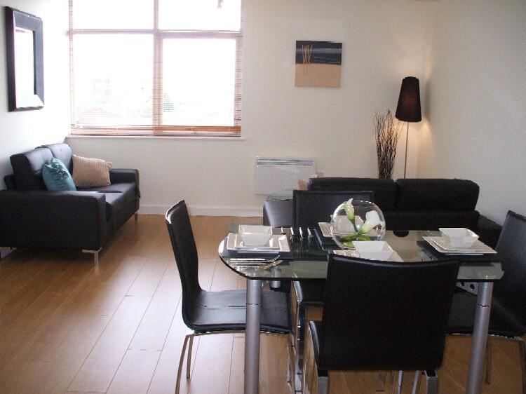Main image of property: Madison Court, Broadway, Salford Quays, M50