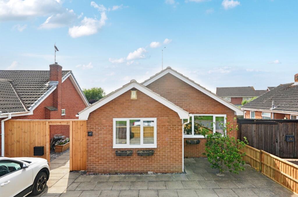 Main image of property: Grangewood Road, Wollaton, Nottingham, Nottinghamshire, NG8