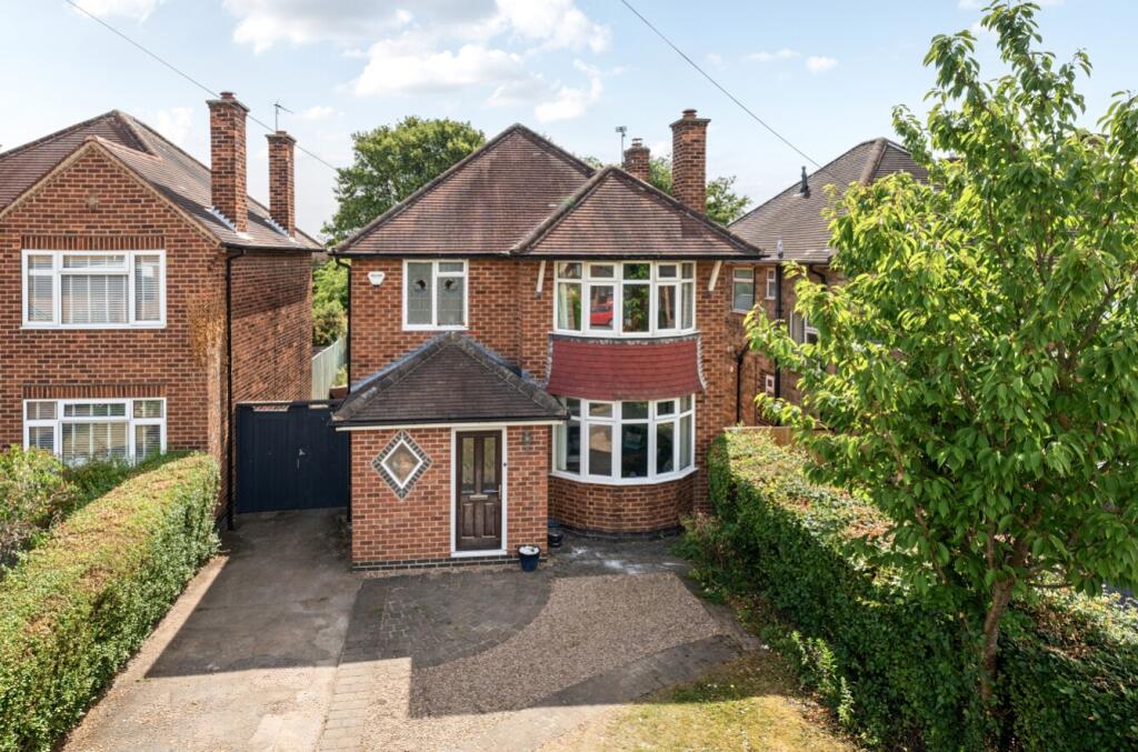Main image of property: Seven Oaks Crescent, Bramcote, Nottingham, Nottinghamshire, NG9