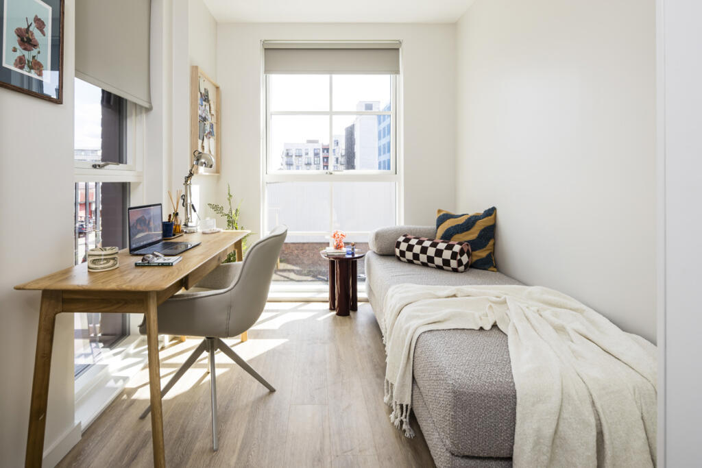 Main image of property: Momento Hayes, Masonry Place, Hayes, UB3