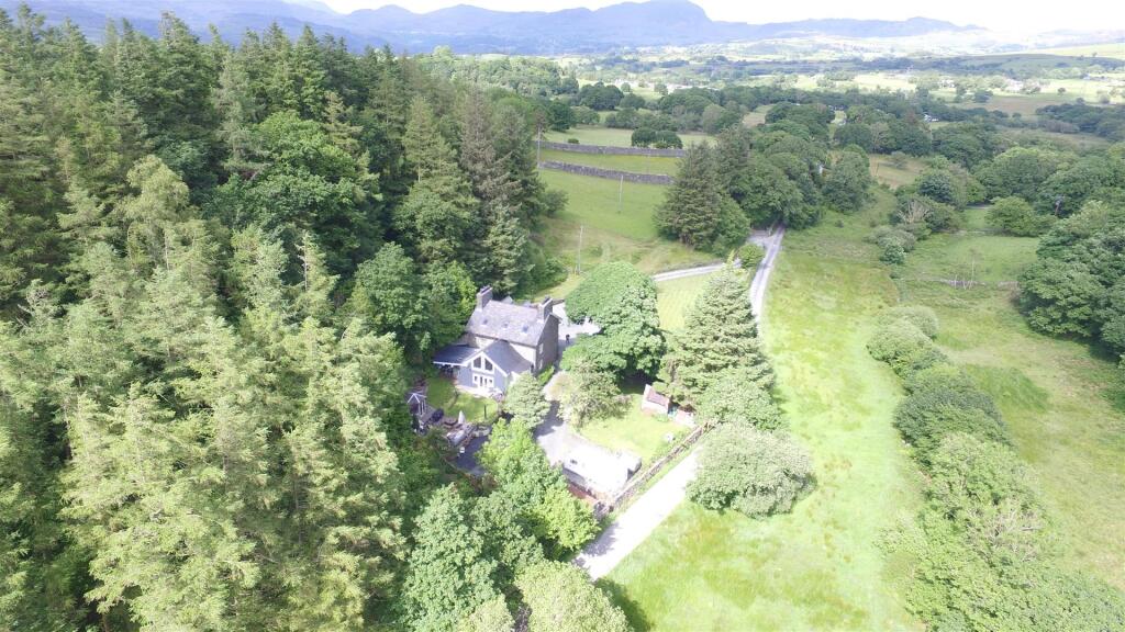 Main image of property: Gellilydan, North of Porthmadog, Gwynedd