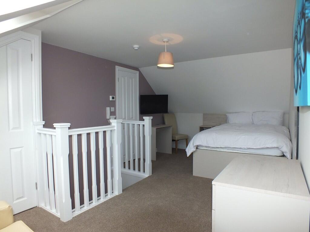 Main image of property: Waylen Street, Reading