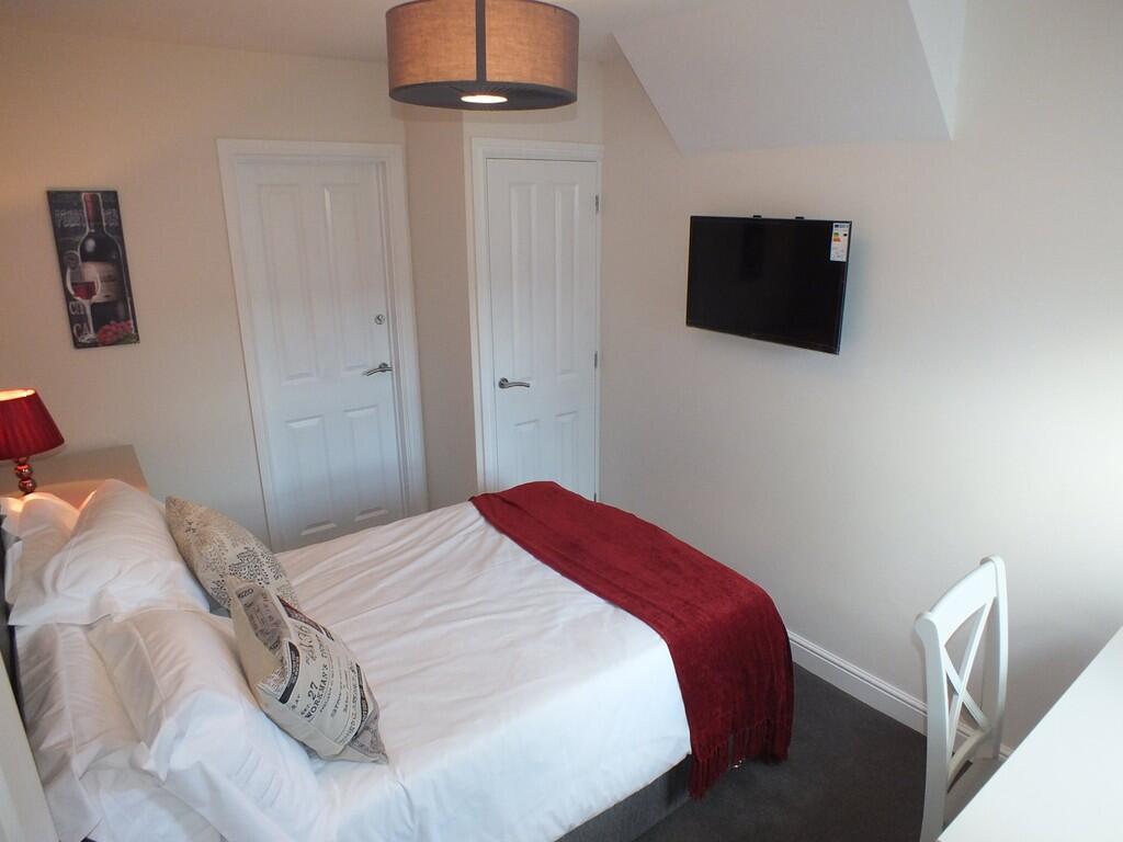 Main image of property: Curzon Street, Reading