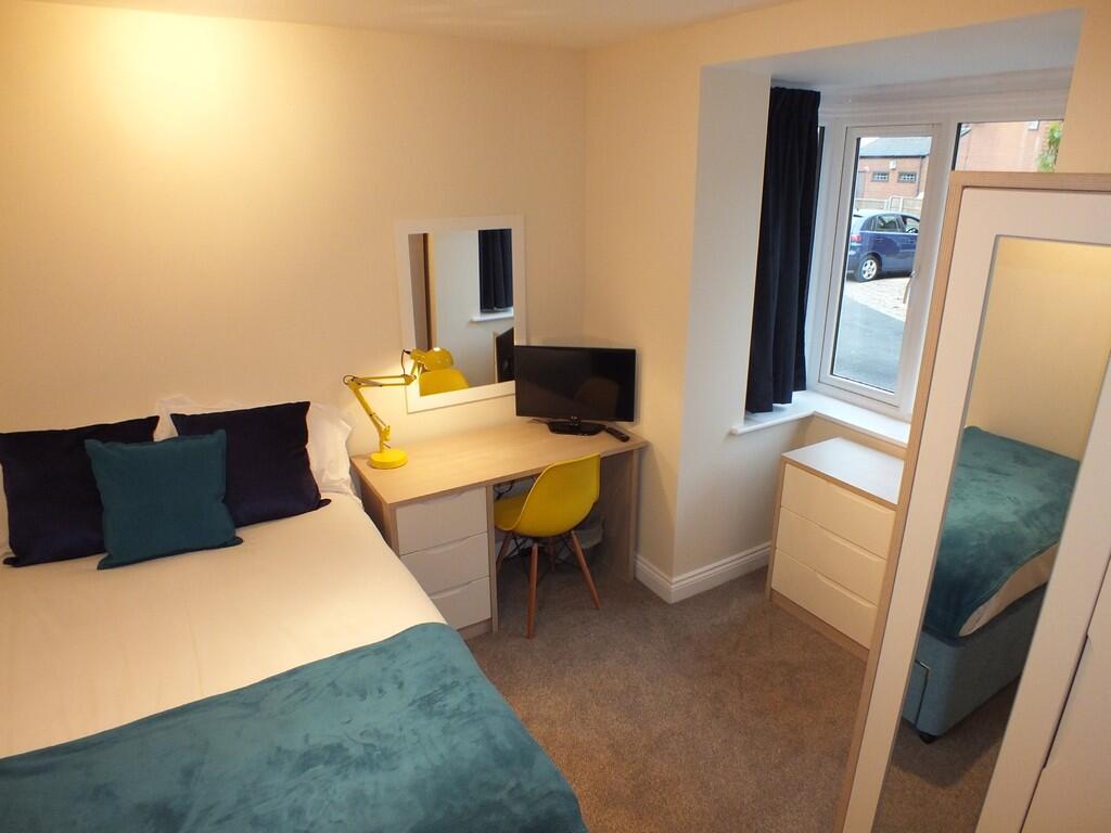 Main image of property: Sona Gardens, Reading