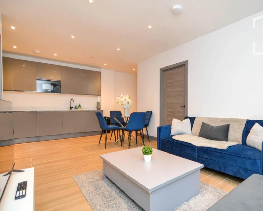 Main image of property: Avenir Court, Ballards Lane, N12