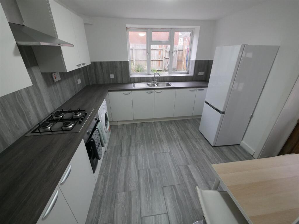 Additional image 4 of Long View, Bournemouth, BH1