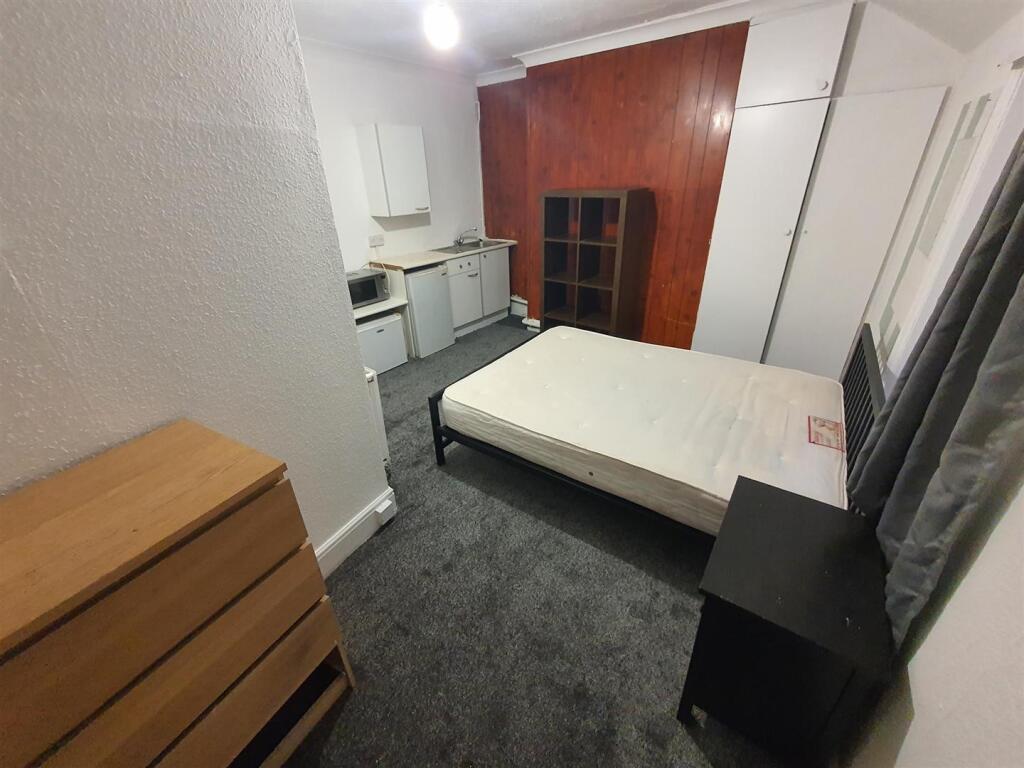 Additional image 4 of Wayside, Bournemouth, BH1