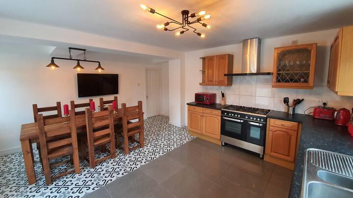 Main image of property: Capstone Road, Bournemouth