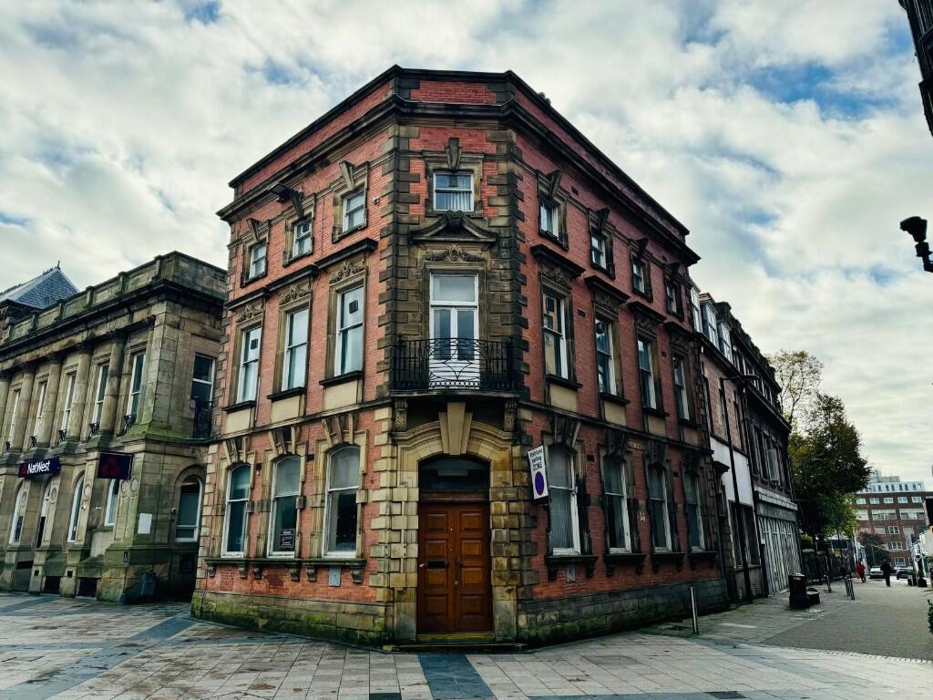 Main image of property: 25 SANKEY STREET, WARRINGTON, WA1 1XG