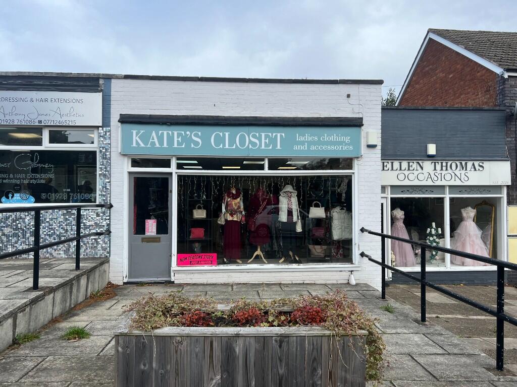 Main image of property: 1B LANGDALE WAY, FRODSHAM, WA6 7LE