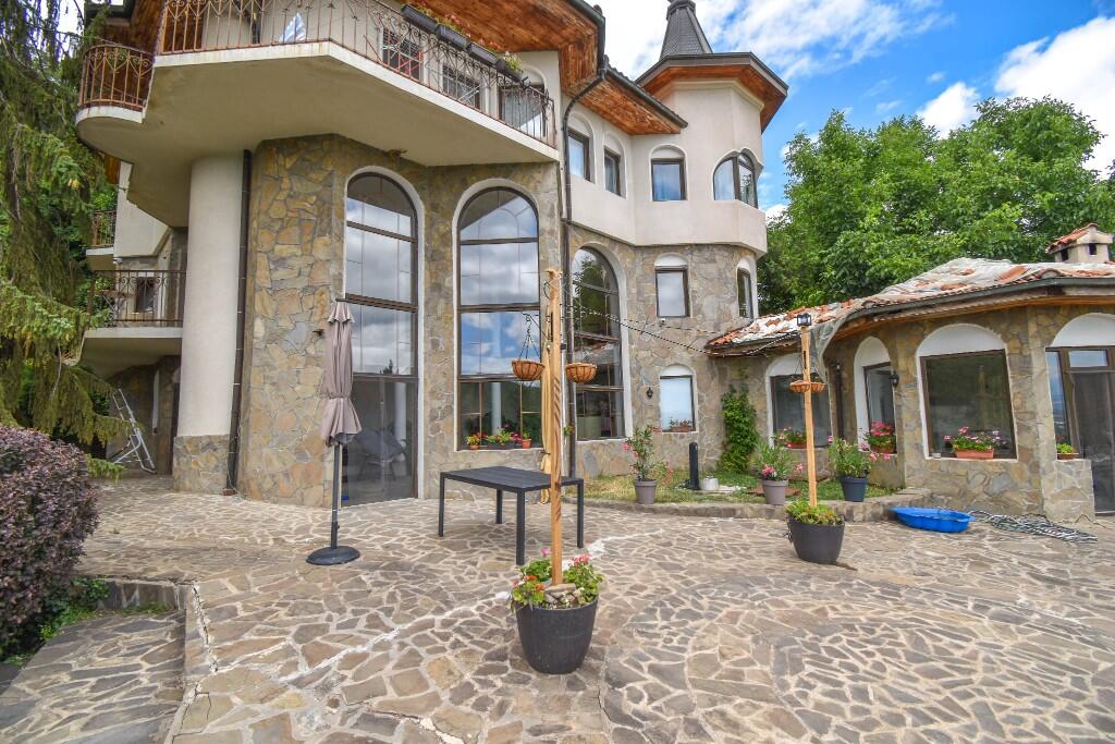 Main image of property: Kyustendil, Kyustendil