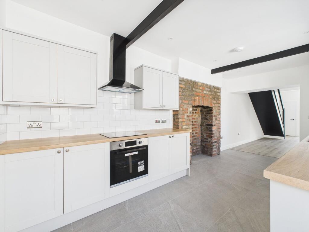 Main image of property: The Rhyd, Tredegar, NP22