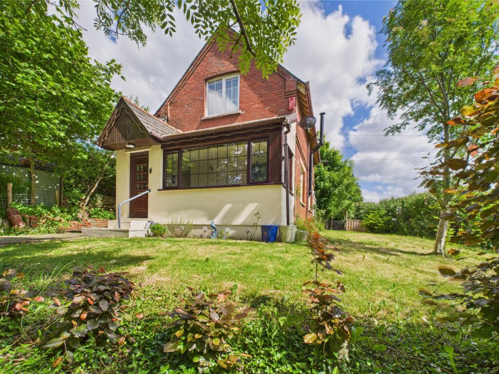 Main image of property: Beaufort Hill, Beaufort, NP23
