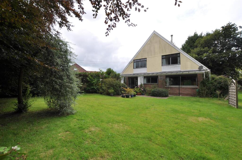 Main image of property: Dolgwili Road, Carmarthen