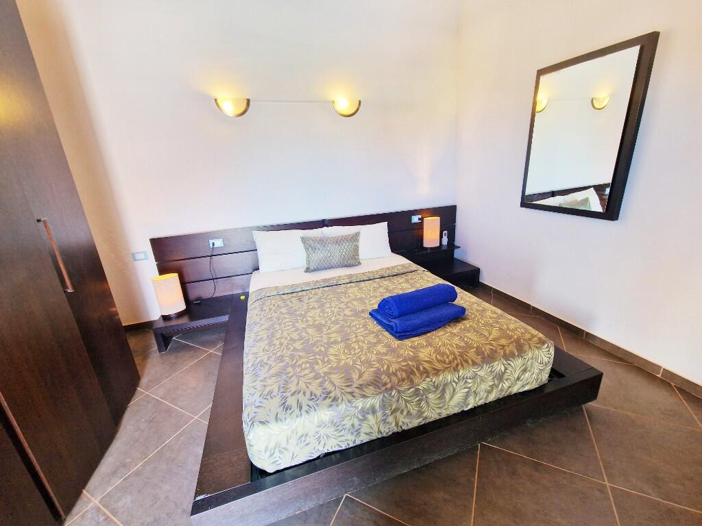 Main image of property: Sal