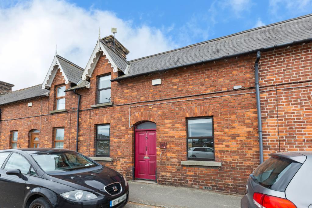 Main image of property: 3 Fogarty's Terrace, South Quay, Arklow, Co Wicklow, Y14 R862