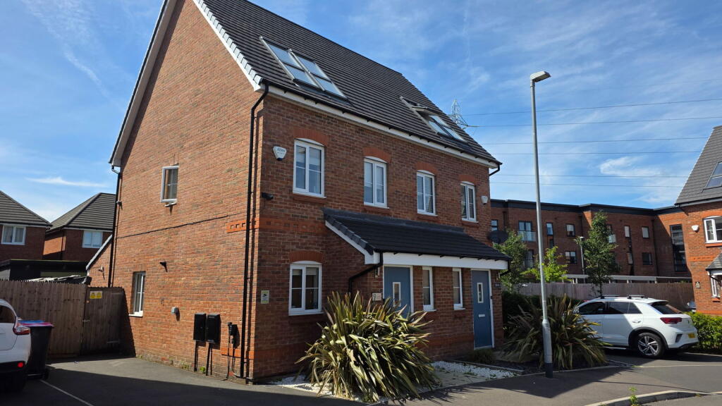 Main image of property: Linseed Crescent, Walkden, Worsley M28 3ZT