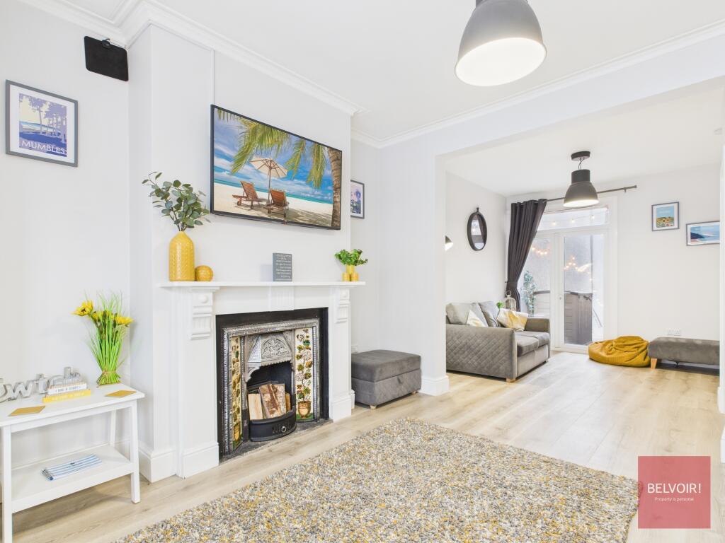 Main image of property: Victoria Avenue, Mumbles, Swansea, SA3