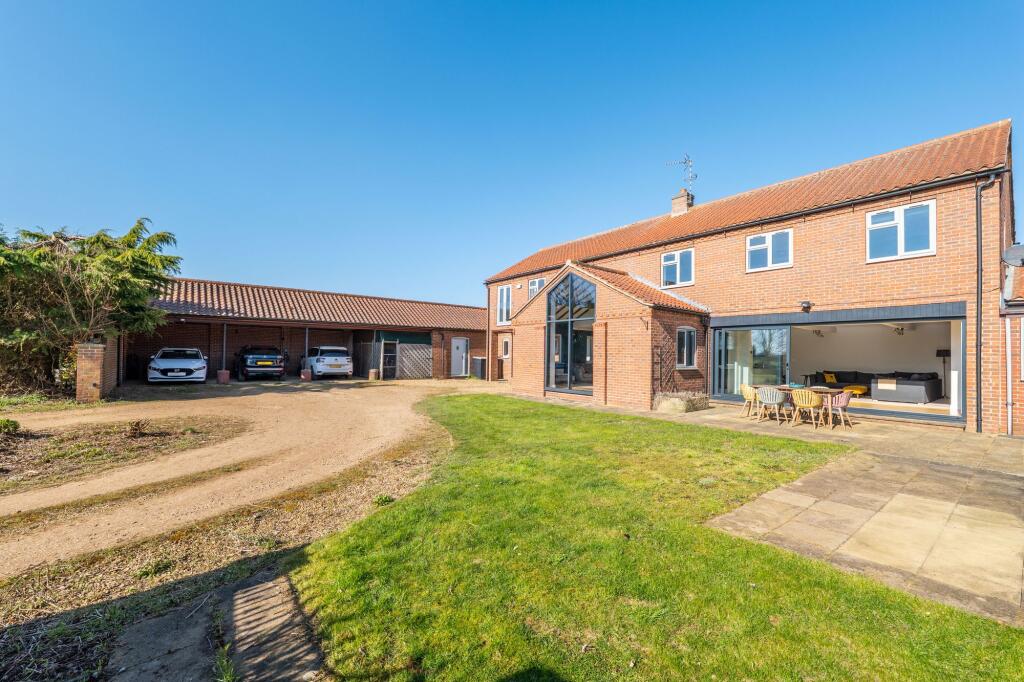 Main image of property: Casthorpe Road, Barrowby, NG32