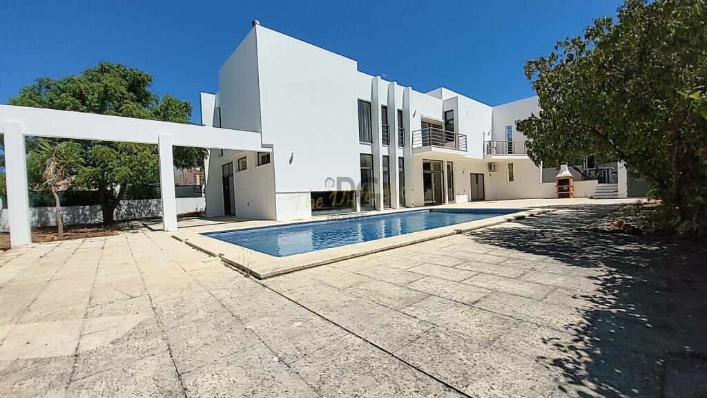 Main image of property: Algarve, Almancil