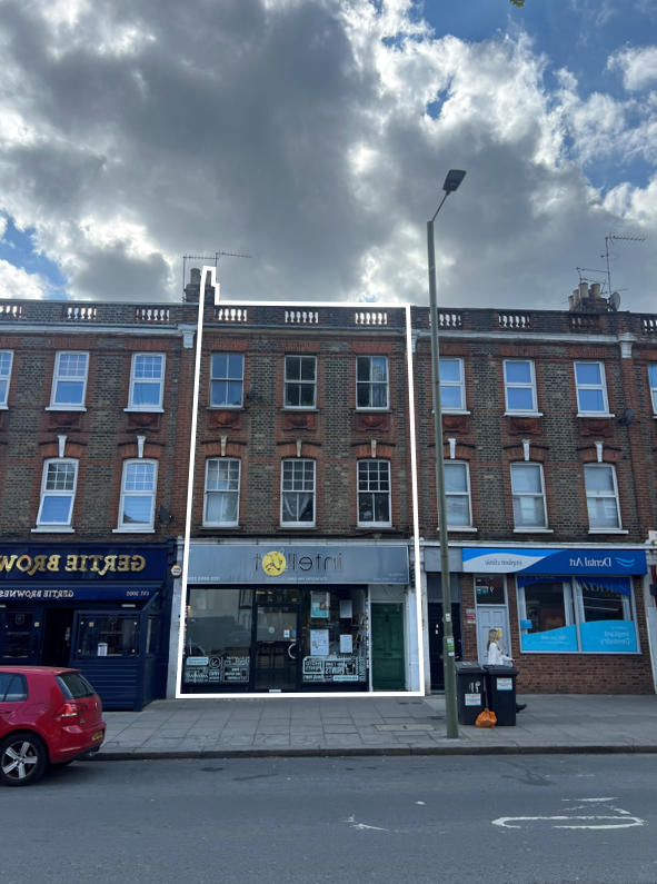 Main image of property: 93 High Road, East Finchley, London, N2 8AG