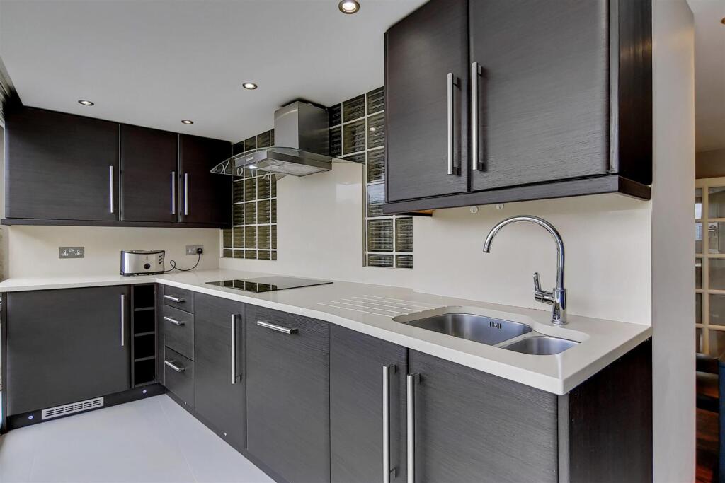 Main image of property: St. Johns Wood Park, London