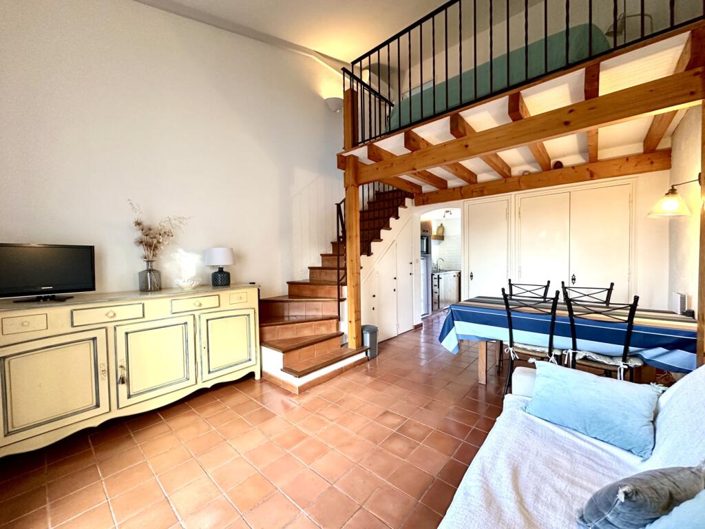 Main image of property: 83120 ste-maxime