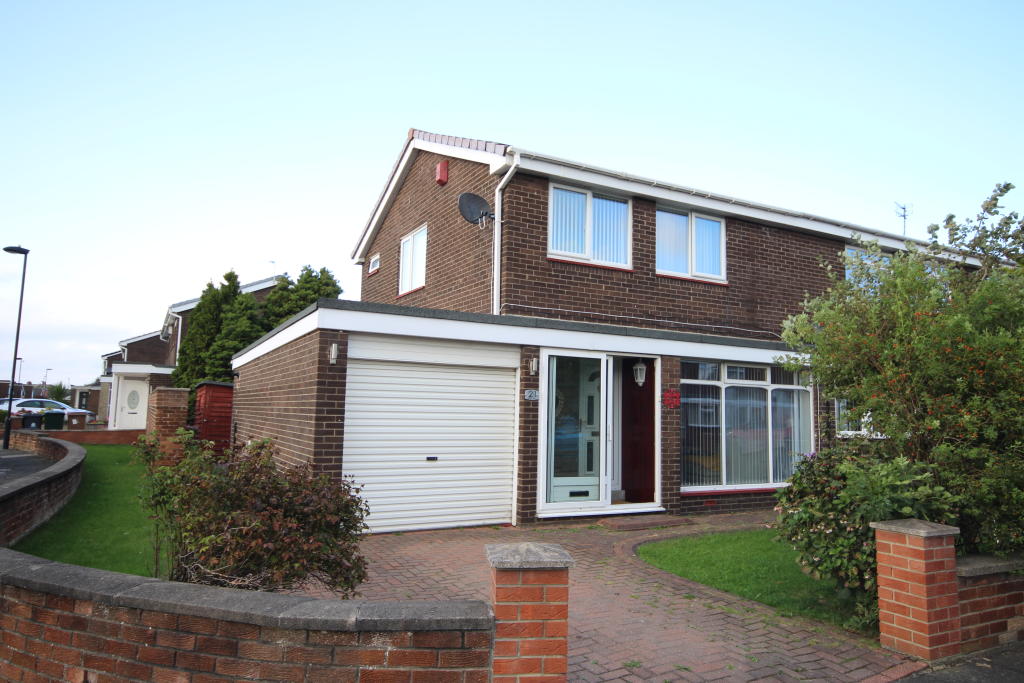 3 bedroom semidetached house for sale in Selkirk Way, North Shields, Tyne and Wear, NE29 8DD, NE29