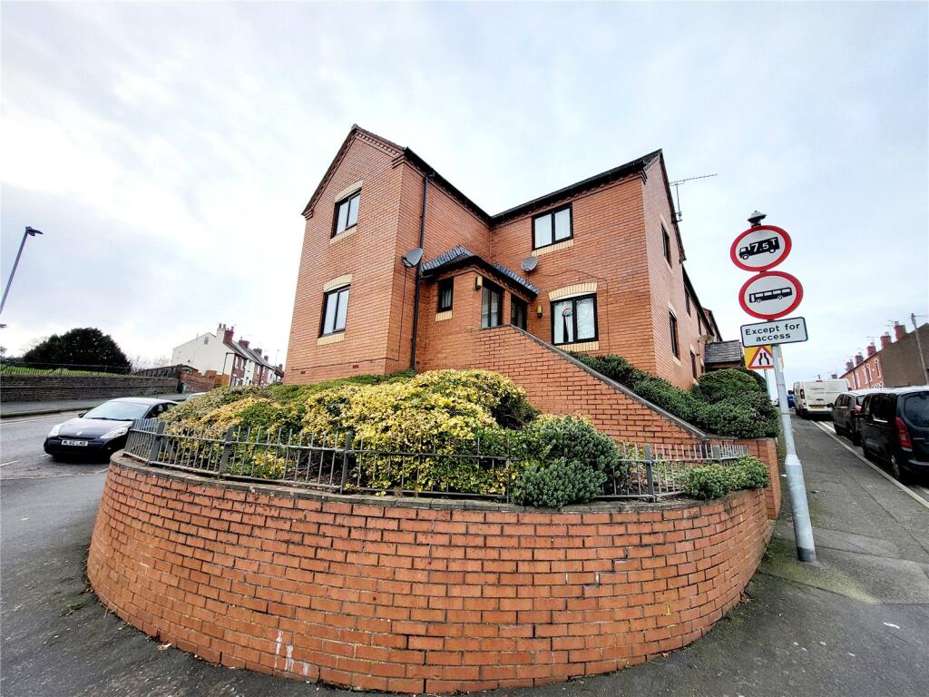 Main image of property: Park Rise, Kidderminster, Worcestershire
