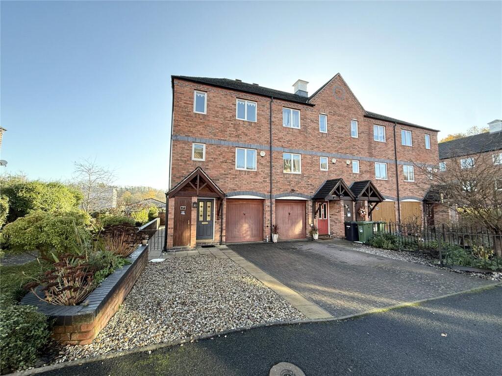 Main image of property: Round Hill Wharf, Park Lane, Kidderminster, Worcestershire