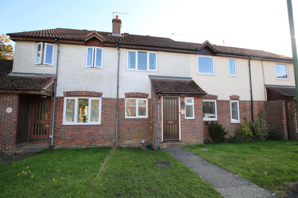 Main image of property: Earlswood Close, Comptons Lane, Horsham