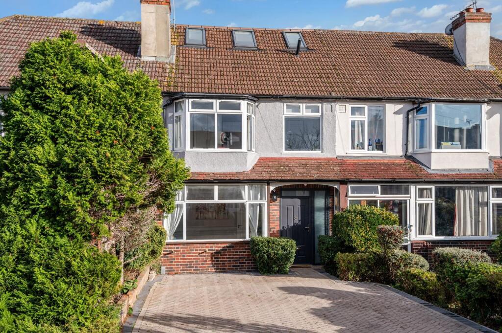 4 bedroom terraced house