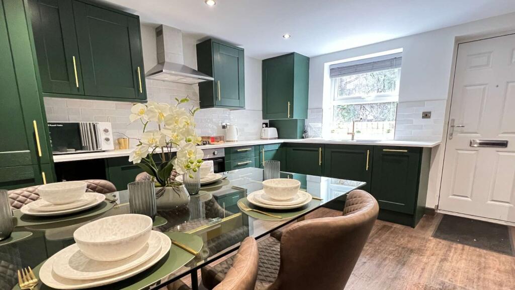 Main image of property: 6A Rombalds Street