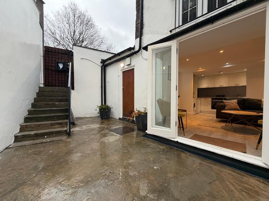 Main image of property: Shepperton Road, London, N1
