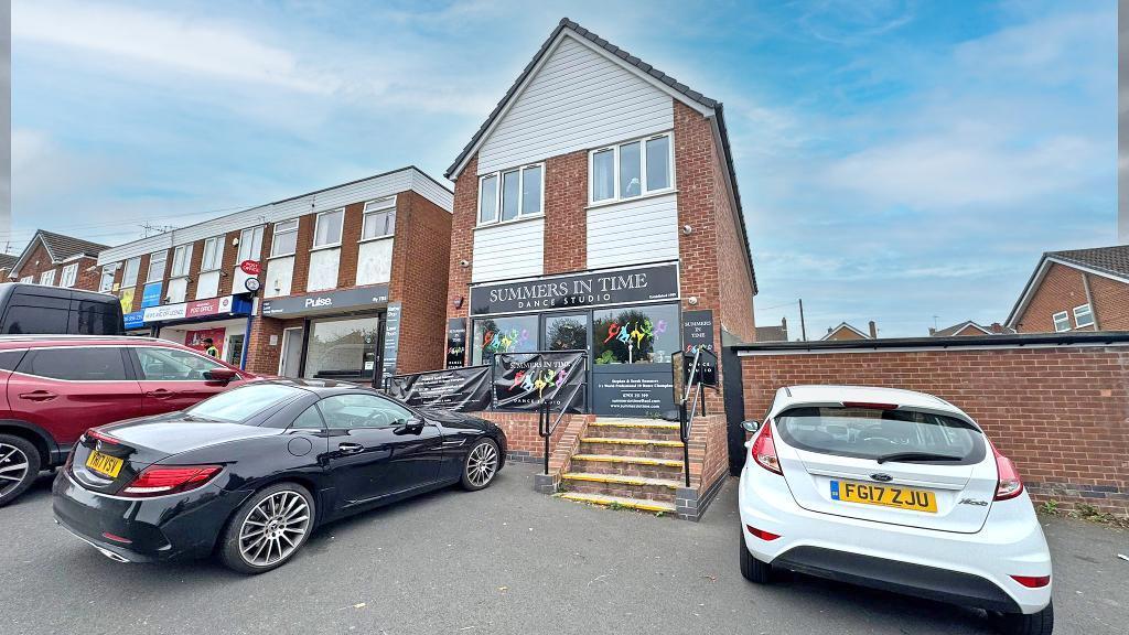 Main image of property: Gedling Road, Arnold, Nottingham, NG5 6PD