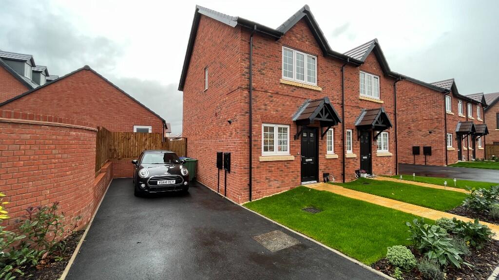 Main image of property: Hamlyn Close, Stratford upon Avon CV37