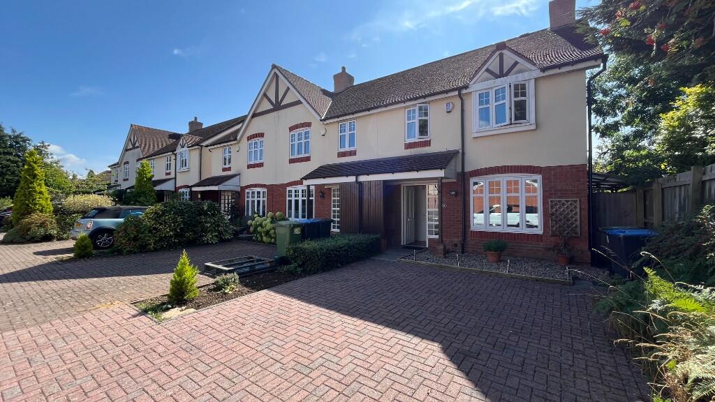 Main image of property: Colbeck Close, Stratford-Upon-Avon, Warwickshire, CV37