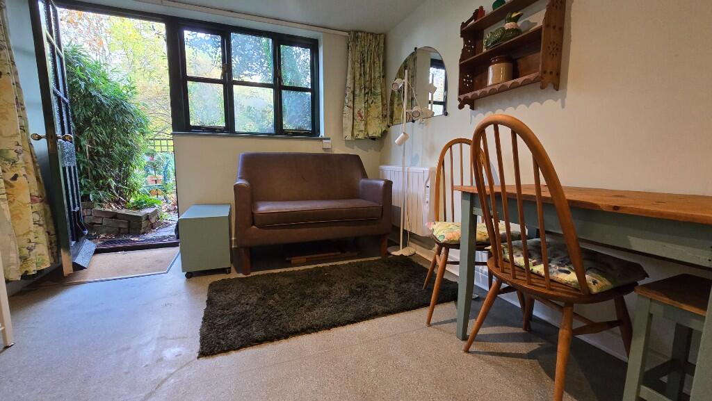 Main image of property: Duck Lane, CV37