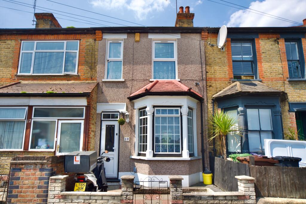 Main image of property: Harrow Road, Barking, IG11