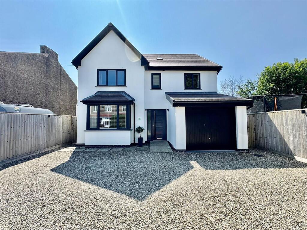 Main image of property: Hollywood Avenue, Penwortham, PR1