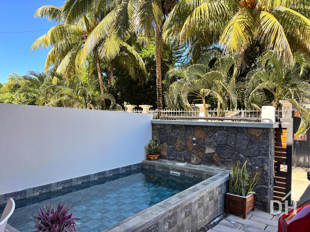 Main image of property: Flic en Flac