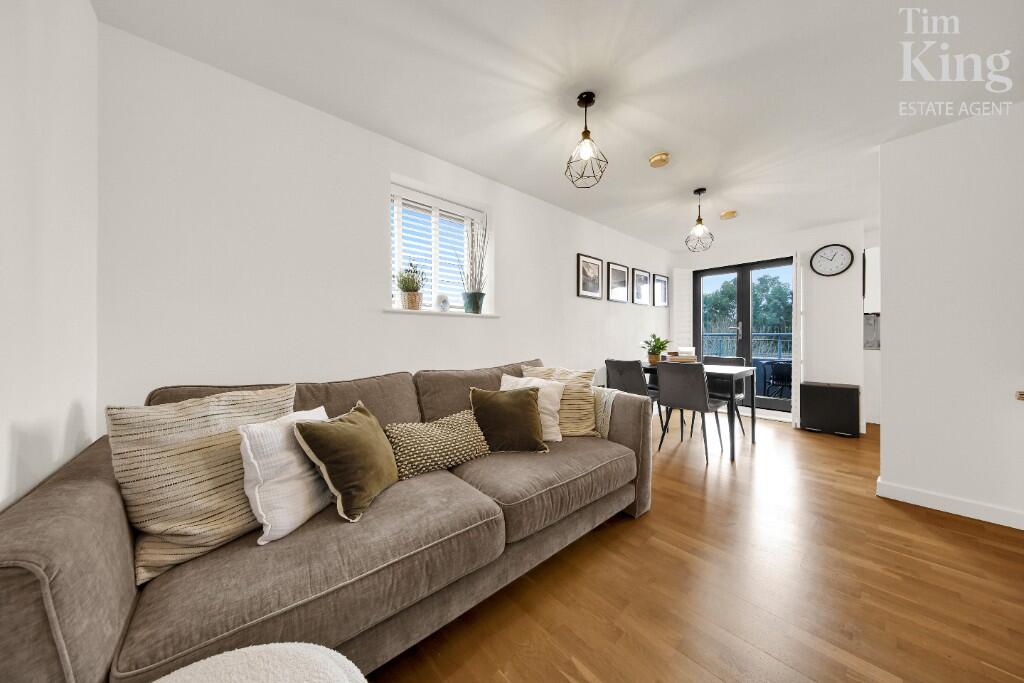 Main image of property: Kings Head Hill, Chingford E4