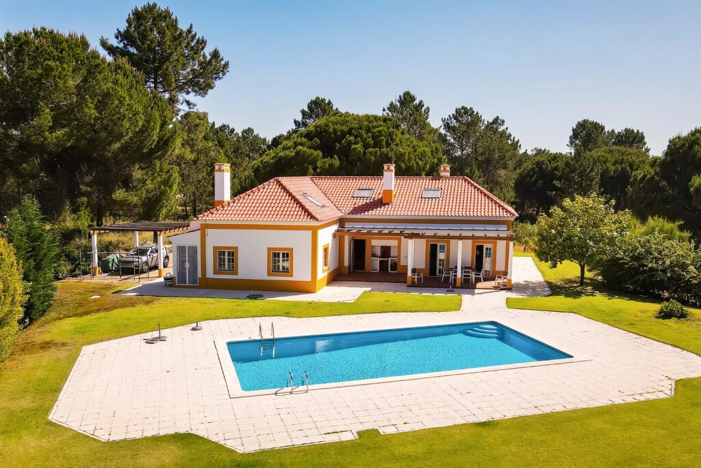 Main image of property: Ribatejo, Montalvo