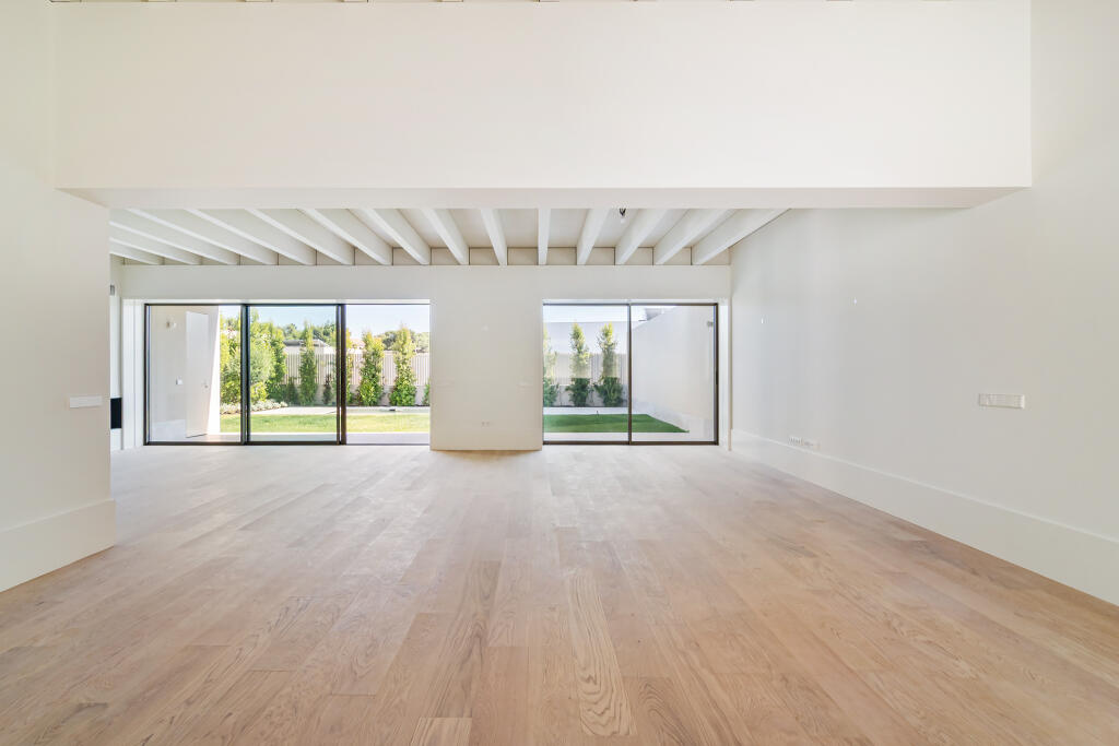Main image of property: Lisbon, Cascais