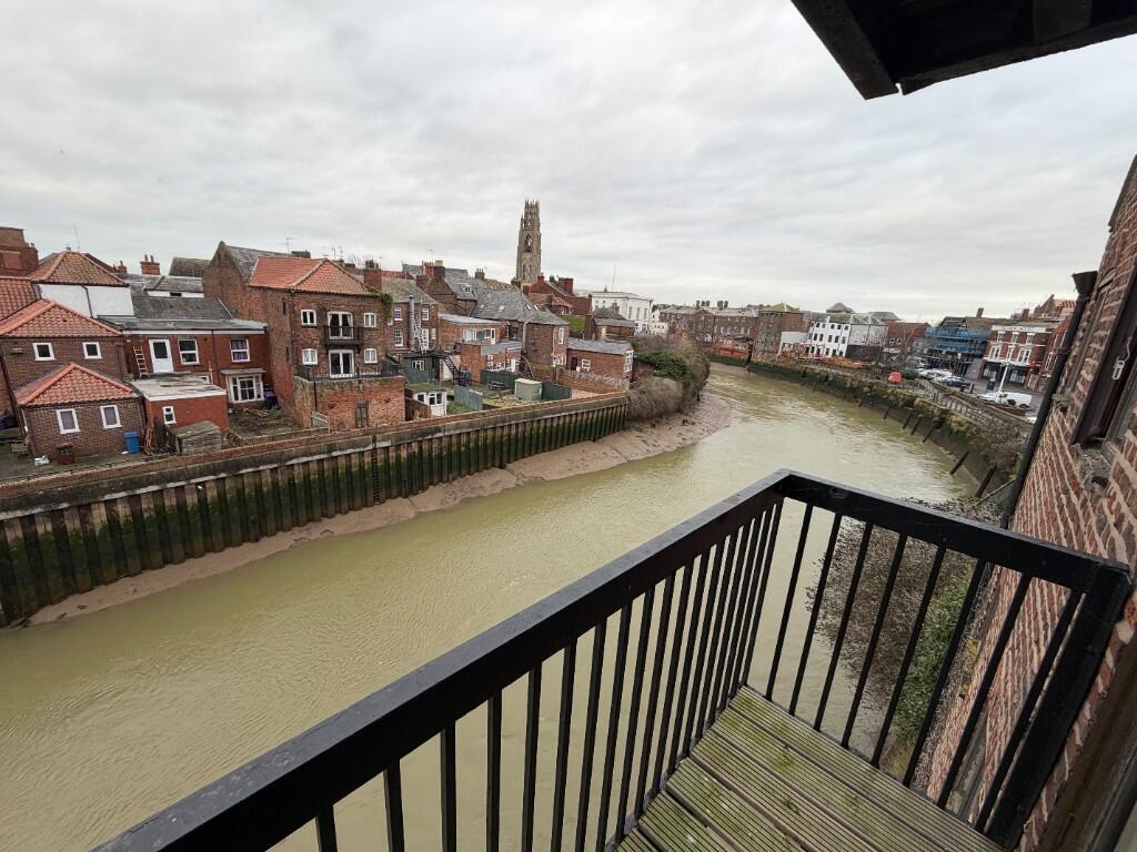 Main image of property: South Square, Boston, Lincolnshire, PE21