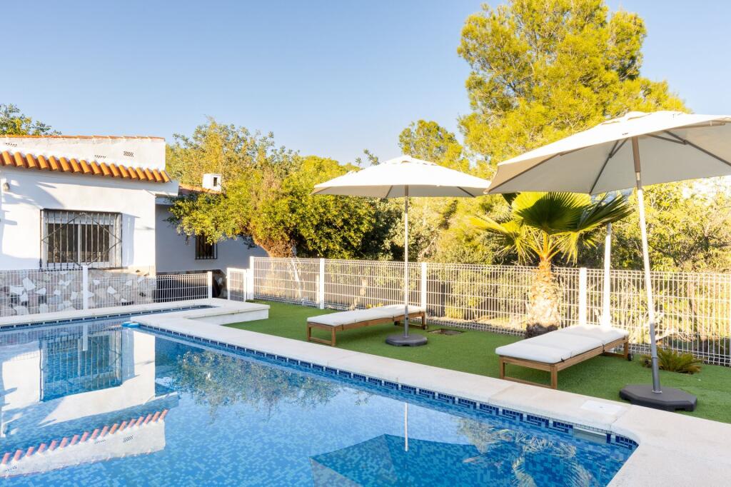 Main image of property: Valencia, Valencia, Vilamarxant